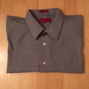 Bergamot New York Fitted Size 17-17 1/2 (XL)